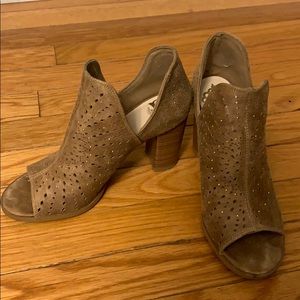 Fergalicious Tan Heels